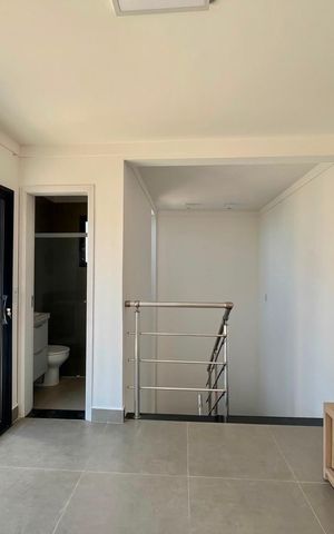 Casa de condomínio para alugar com 168m², 3 quartos e 2 vagas Casa de condomínio para alugar com 168m², 3 quartos e 2 vagasSolário