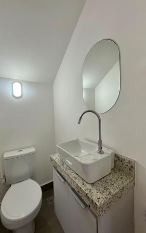 Casa de condomínio para alugar com 168m², 3 quartos e 2 vagas Casa de condomínio para alugar com 168m², 3 quartos e 2 vagasLavabo