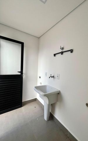 Casa de condomínio para alugar com 168m², 3 quartos e 2 vagas Casa de condomínio para alugar com 168m², 3 quartos e 2 vagasÁrea de Serviço