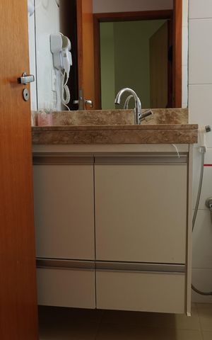 Apartamento para alugar com 58m², 2 quartos e 2 vagasBanheiro