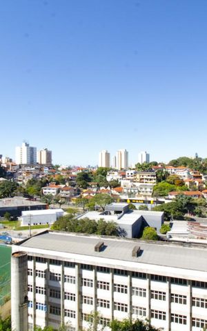 Apartamento à venda com 43m², 2 quartos e 1 vaga Apartamento à venda com 43m², 2 quartos e 1 vagaVista da Sacada