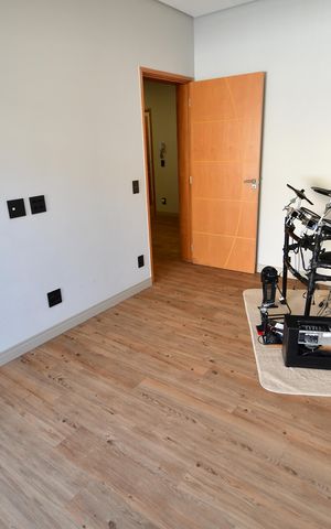 Casa à venda com 300m², 4 quartos e 4 vagasQuarto 1