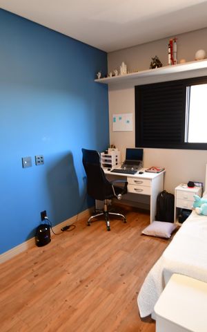 Casa à venda com 300m², 4 quartos e 4 vagasQuarto 2 - Suíte