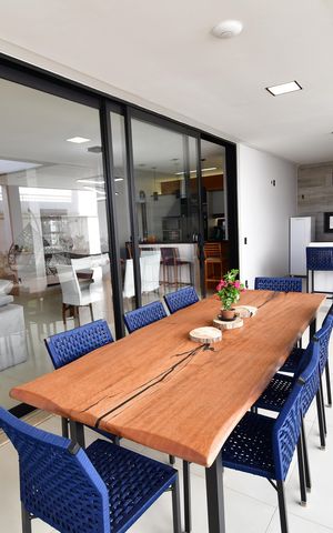 Casa à venda com 300m², 4 quartos e 4 vagasVaranda gourmet