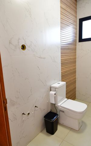 Casa à venda com 300m², 4 quartos e 4 vagasLavabo