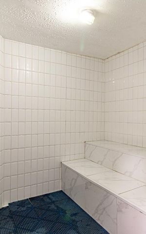 Apartamento à venda com 83m², 2 quartos e 2 vagas Apartamento à venda com 83m², 2 quartos e 2 vagasSauna