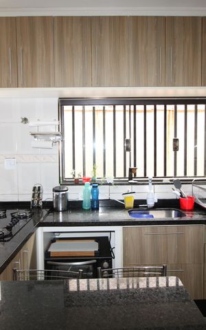 Casa para alugar com 260m², 3 quartos e 2 vagasCozinha