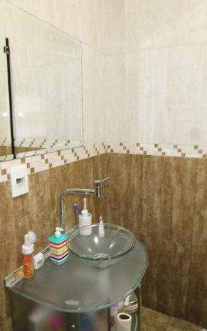 Casa para alugar com 260m², 3 quartos e 2 vagasBanheiro da Suíte 1
