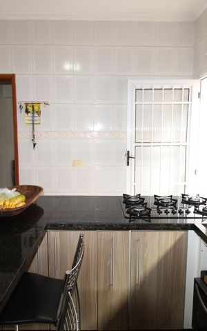 Casa para alugar com 260m², 3 quartos e 2 vagasCozinha