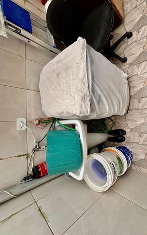 Casa à venda com 100m², 2 quartos e 2 vagas Casa à venda com 100m², 2 quartos e 2 vagasÁrea de serviço