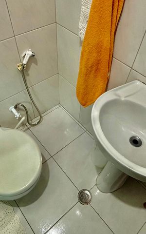 Casa à venda com 100m², 2 quartos e 2 vagas Casa à venda com 100m², 2 quartos e 2 vagasBanheiro suíte 2
