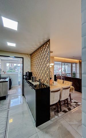 Apartamento à venda com 90m², 2 quartos e 2 vagasCozinha