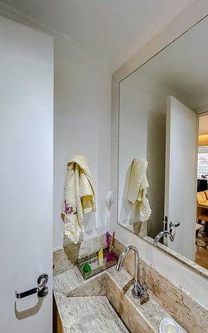 Apartamento à venda com 90m², 2 quartos e 2 vagasLavabo