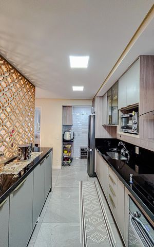 Apartamento à venda com 90m², 2 quartos e 2 vagasCozinha