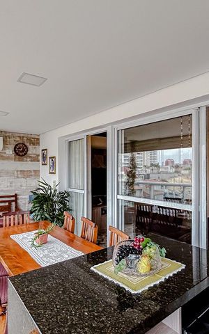 Apartamento à venda com 90m², 2 quartos e 2 vagasVaranda