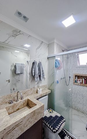 Apartamento à venda com 90m², 2 quartos e 2 vagasBanheiro da Suíte 1