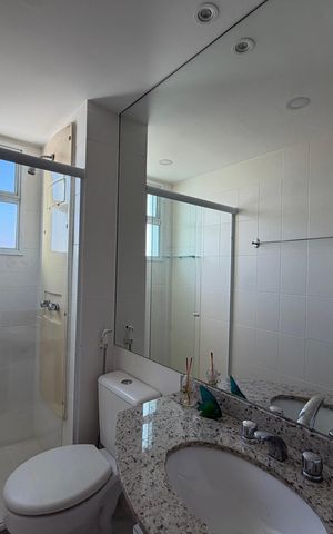 Apartamento à venda com 77m², 2 quartos e 1 vaga Apartamento à venda com 77m², 2 quartos e 1 vagaBanheiro da suíte 1
