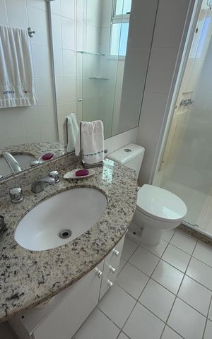 Apartamento à venda com 77m², 2 quartos e 1 vaga Apartamento à venda com 77m², 2 quartos e 1 vagaBanheiro da suíte 2