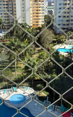 Apartamento à venda com 77m², 2 quartos e 1 vaga Apartamento à venda com 77m², 2 quartos e 1 vagaÁrea de serviço - Vista