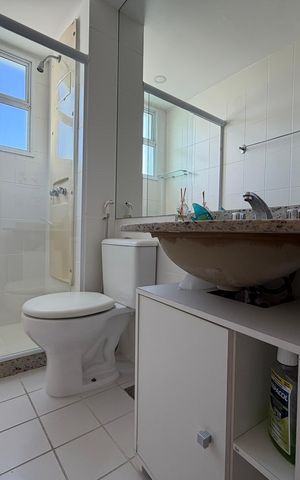 Apartamento à venda com 77m², 2 quartos e 1 vaga Apartamento à venda com 77m², 2 quartos e 1 vagaBanheiro da suíte 1
