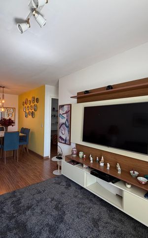Apartamento à venda com 77m², 2 quartos e 1 vaga Apartamento à venda com 77m², 2 quartos e 1 vagaSala