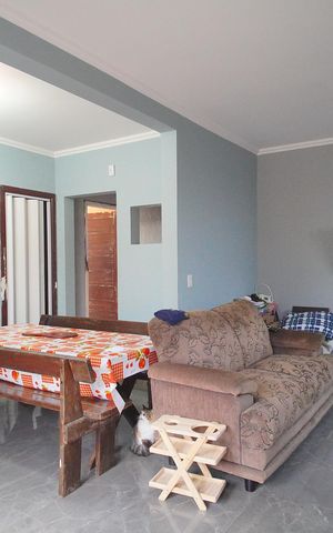 Casa à venda com 90m², 2 quartos e 4 vagasSala