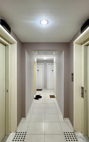 Apartamento à venda com 67m², 1 quarto e 1 vaga Apartamento à venda com 67m², 1 quarto e 1 vagaHall Apartamento
