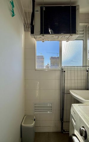 Apartamento à venda com 67m², 1 quarto e 1 vaga Apartamento à venda com 67m², 1 quarto e 1 vagaÁrea de Serviço
