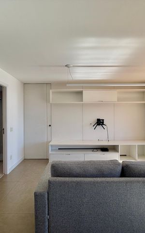 Apartamento à venda com 67m², 1 quarto e 1 vaga Apartamento à venda com 67m², 1 quarto e 1 vagaSala