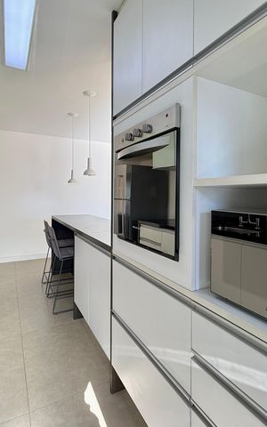 Apartamento à venda com 67m², 1 quarto e 1 vaga Apartamento à venda com 67m², 1 quarto e 1 vagaCozinha