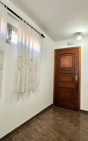 Casa à venda com 154m², 3 quartos e 2 vagas Casa à venda com 154m², 3 quartos e 2 vagasEntrada