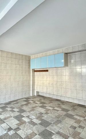 Casa à venda com 154m², 3 quartos e 2 vagas Casa à venda com 154m², 3 quartos e 2 vagasGaragem