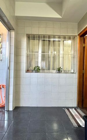 Casa à venda com 154m², 3 quartos e 2 vagas Casa à venda com 154m², 3 quartos e 2 vagasÁrea de Serviço