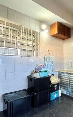 Casa à venda com 154m², 3 quartos e 2 vagas Casa à venda com 154m², 3 quartos e 2 vagasÁrea de Serviço