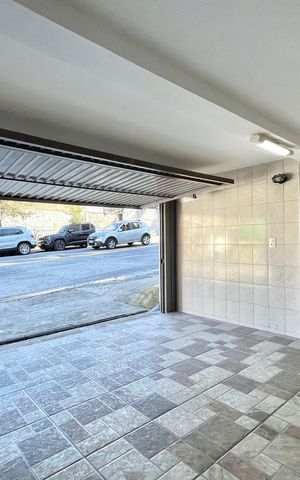 Casa à venda com 154m², 3 quartos e 2 vagas Casa à venda com 154m², 3 quartos e 2 vagasGaragem