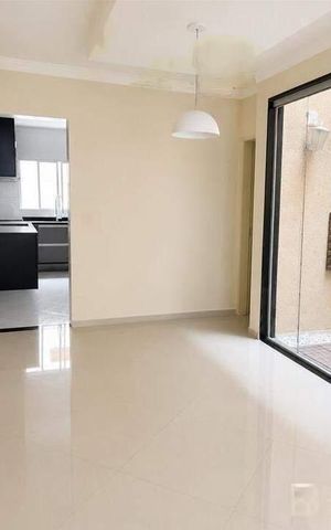 Casa à venda com 160m², 3 quartos e 4 vagas
