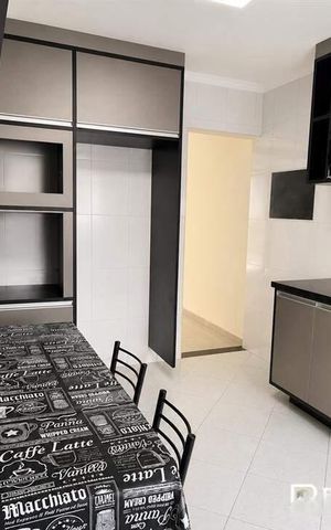 Casa à venda com 160m², 3 quartos e 4 vagas