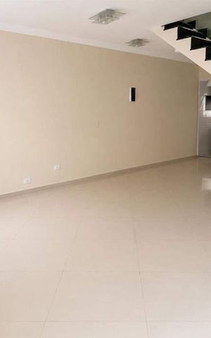 Casa à venda com 160m², 3 quartos e 4 vagas