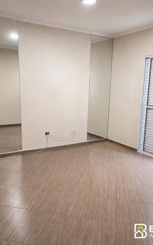 Casa à venda com 160m², 3 quartos e 4 vagas