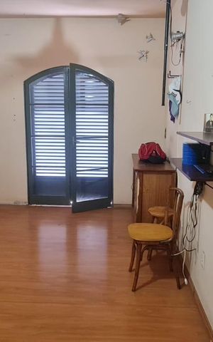 Casa à venda com 261m², 5 quartos e 3 vagas Casa à venda com 261m², 5 quartos e 3 vagasQuarto