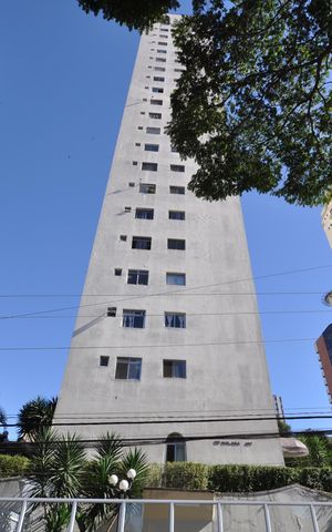Apartamento para alugar com 65m², 2 quartos e 1 vagaFachada