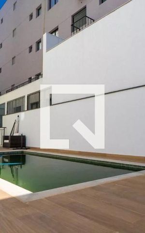 Studio à venda com 28m², 1 quarto e 1 vaga Studio à venda com 28m², 1 quarto e 1 vagaÁrea comum - Piscina