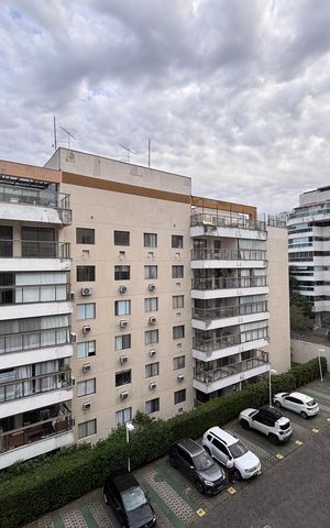 Apartamento à venda com 86m², 4 quartos e 1 vagaVaranda