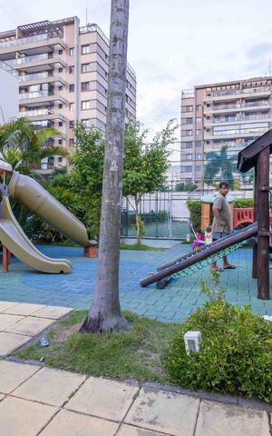 Apartamento à venda com 86m², 4 quartos e 1 vagaÁrea comum