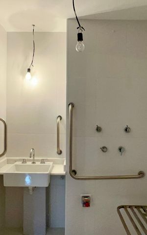 Studio à venda com 28m², 1 quarto e sem vaga Studio à venda com 28m², 1 quarto e sem vagaBanheiro