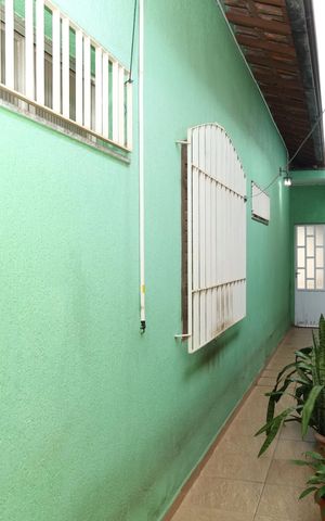 Casa à venda com 225m², 3 quartos e 4 vagasQuintal