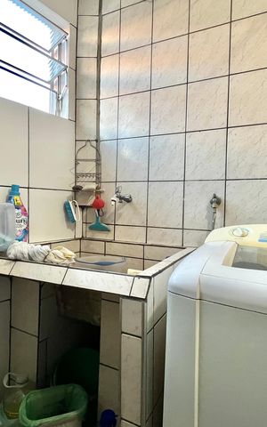 Casa para alugar com 250m², 5 quartos e 2 vagas Casa para alugar com 250m², 5 quartos e 2 vagasÁrea de Serviço Casa 1