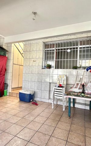 Casa para alugar com 250m², 5 quartos e 2 vagas Casa para alugar com 250m², 5 quartos e 2 vagasGaragem Casa 2