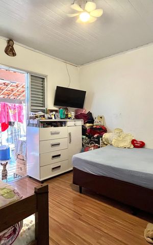 Casa para alugar com 250m², 5 quartos e 2 vagas Casa para alugar com 250m², 5 quartos e 2 vagasQuarto 1 Casa 2