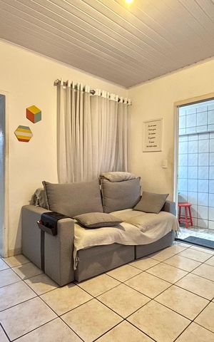Casa para alugar com 250m², 5 quartos e 2 vagas Casa para alugar com 250m², 5 quartos e 2 vagasSala Casa 1